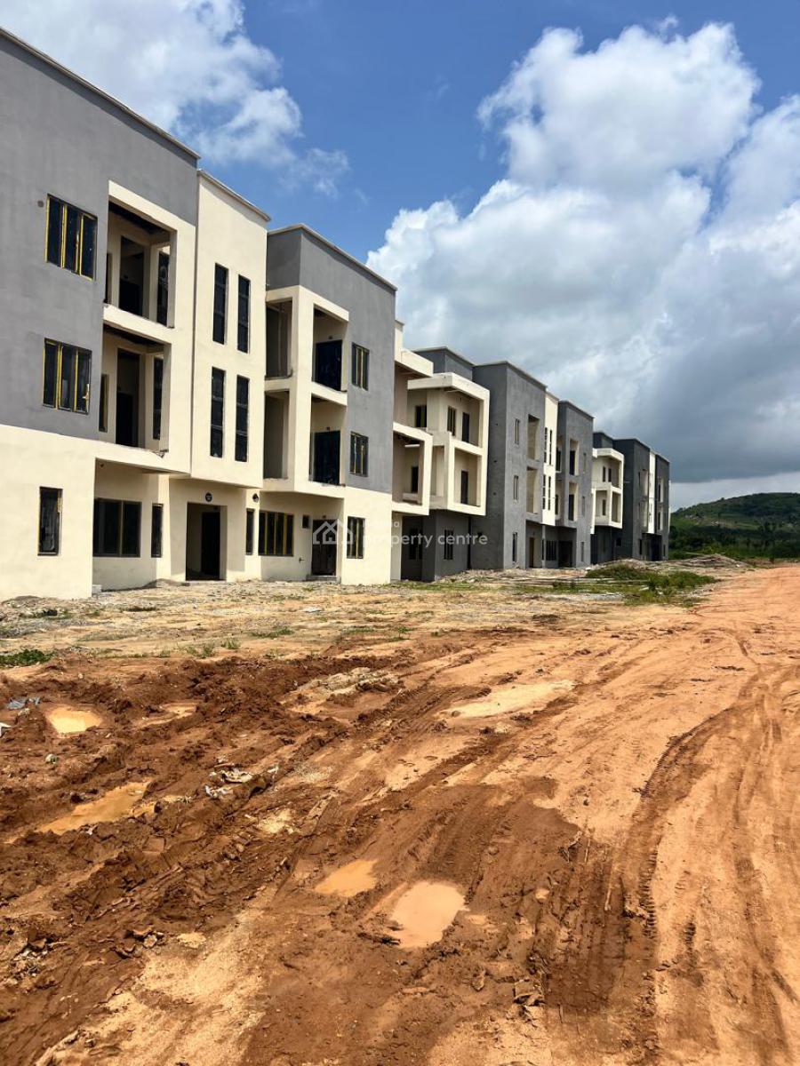 Luxury 2 Bedroom Flat, Bella Vista, Airport Road, Kyami, Abuja, Block of Flats for Sale