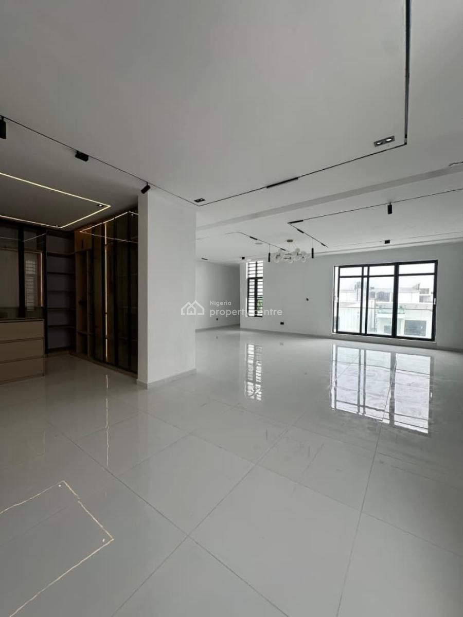 a Contemporary 6-bedroom Fully Detached Duplex, Chevron Lekki, Lekki, Lagos, Detached Duplex for Sale