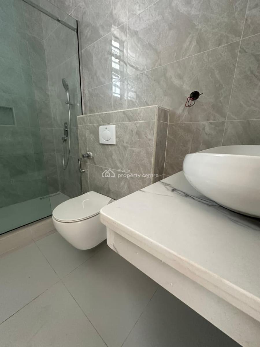a Contemporary 6-bedroom Fully Detached Duplex, Chevron Lekki, Lekki, Lagos, Detached Duplex for Sale