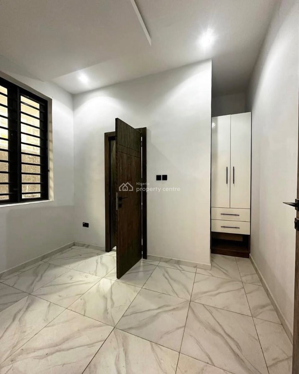 Newly Built 2bedroom Flat with Pool and Gym, Ikate, Lekki, Lagos, Block of Flats for Sale