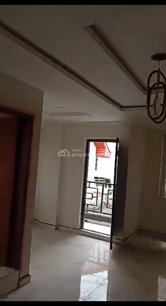 Newly Built 2bed Room Flat at Onike, Onike, Yaba, Lagos, Flat / Apartment for Rent