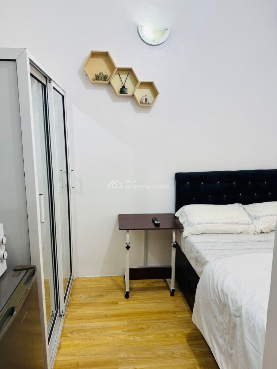 Studio, 10b Araromi Onigbongbo Maryland Lagos, Onigbongbo, Maryland, Lagos, Self Contain (single Rooms) Short Let