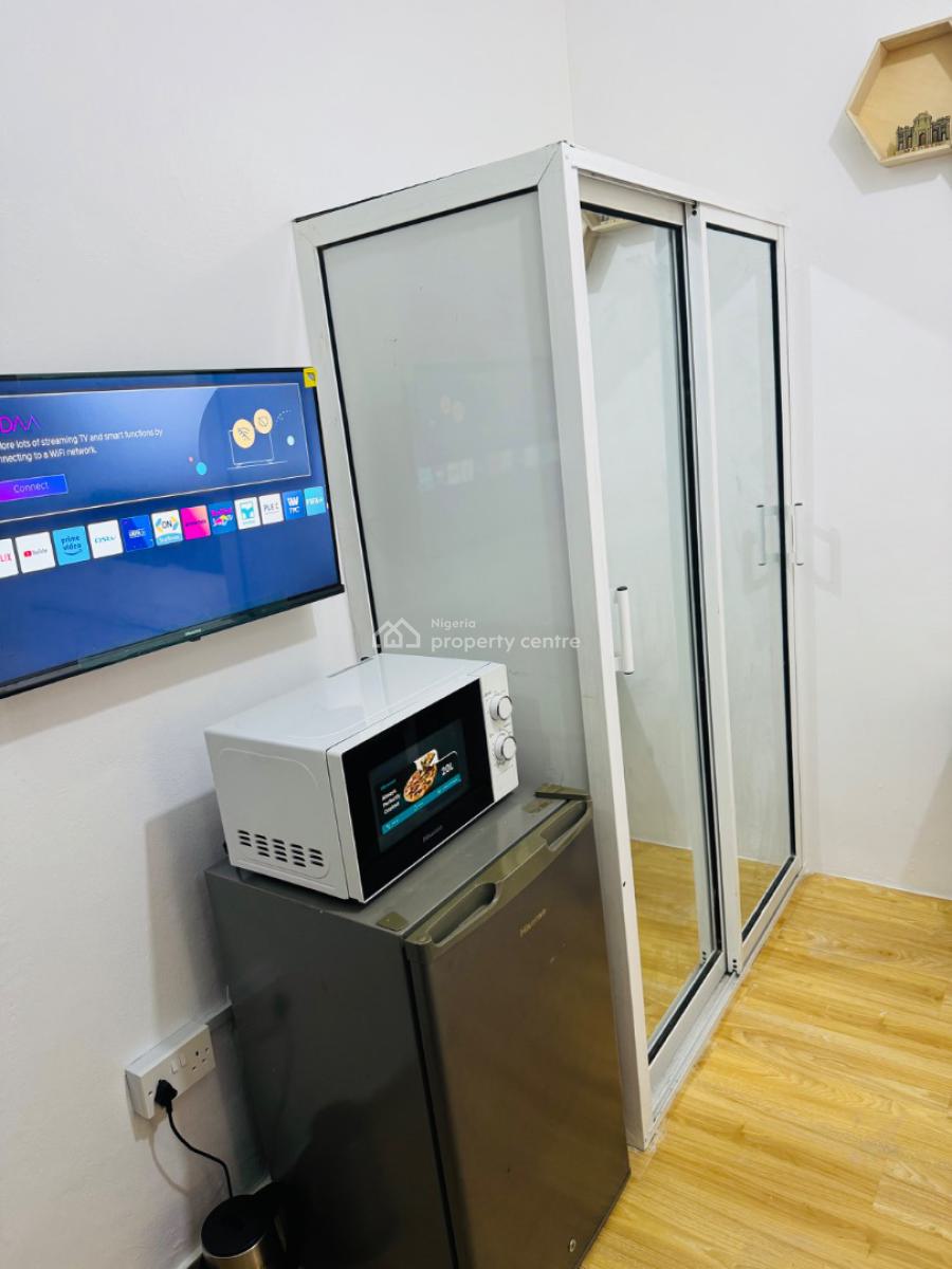 Studio, 10b Araromi Onigbongbo Maryland Lagos, Onigbongbo, Maryland, Lagos, Self Contain (single Rooms) Short Let