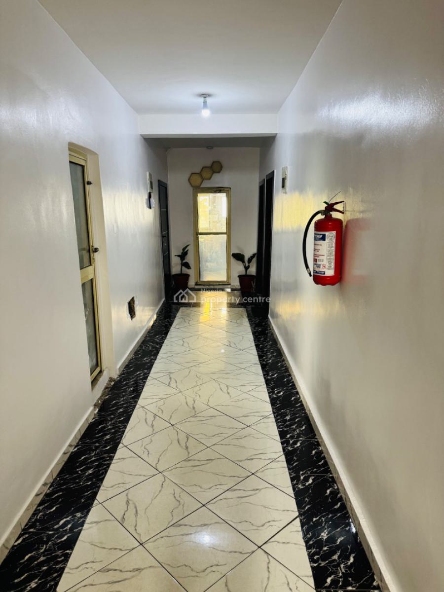Studio, 10b Araromi Onigbongbo Maryland Lagos, Onigbongbo, Maryland, Lagos, Self Contain (single Rooms) Short Let