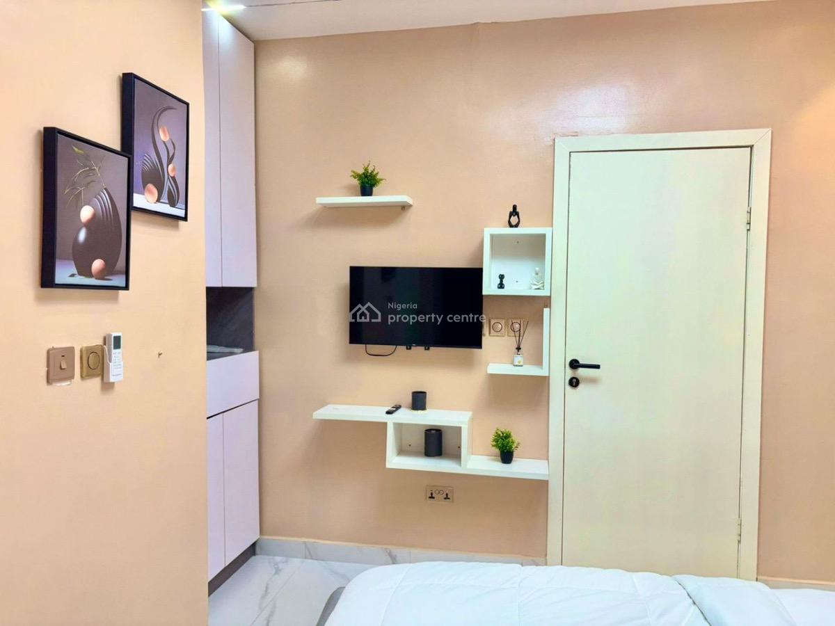 2 Bedroom Apartment with Swimming Pool, Freedom Way Lekki, Lekki Phase 1, Lekki, Lagos, Flat / Apartment Short Let