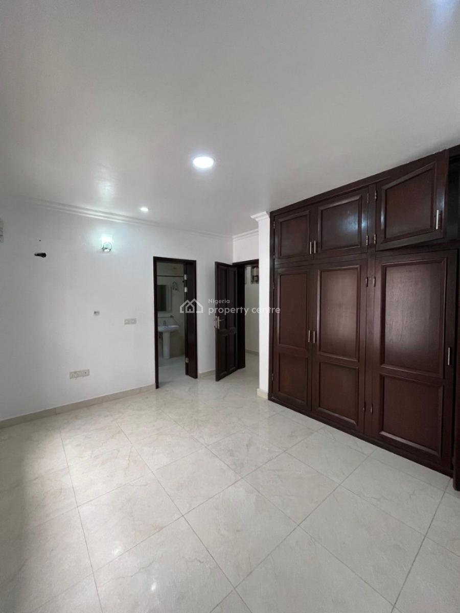 Fully Serviced 3 Bedroom Apartment with 24 Hours Power, Lekki Phase 1, Lekki, Lagos, Flat / Apartment for Rent