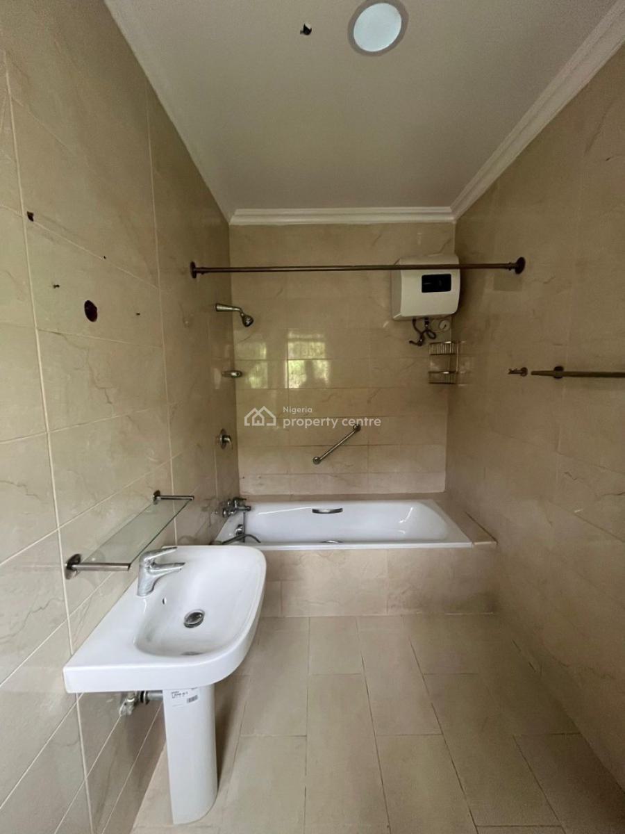 Fully Serviced 3 Bedroom Apartment with 24 Hours Power, Lekki Phase 1, Lekki, Lagos, Flat / Apartment for Rent