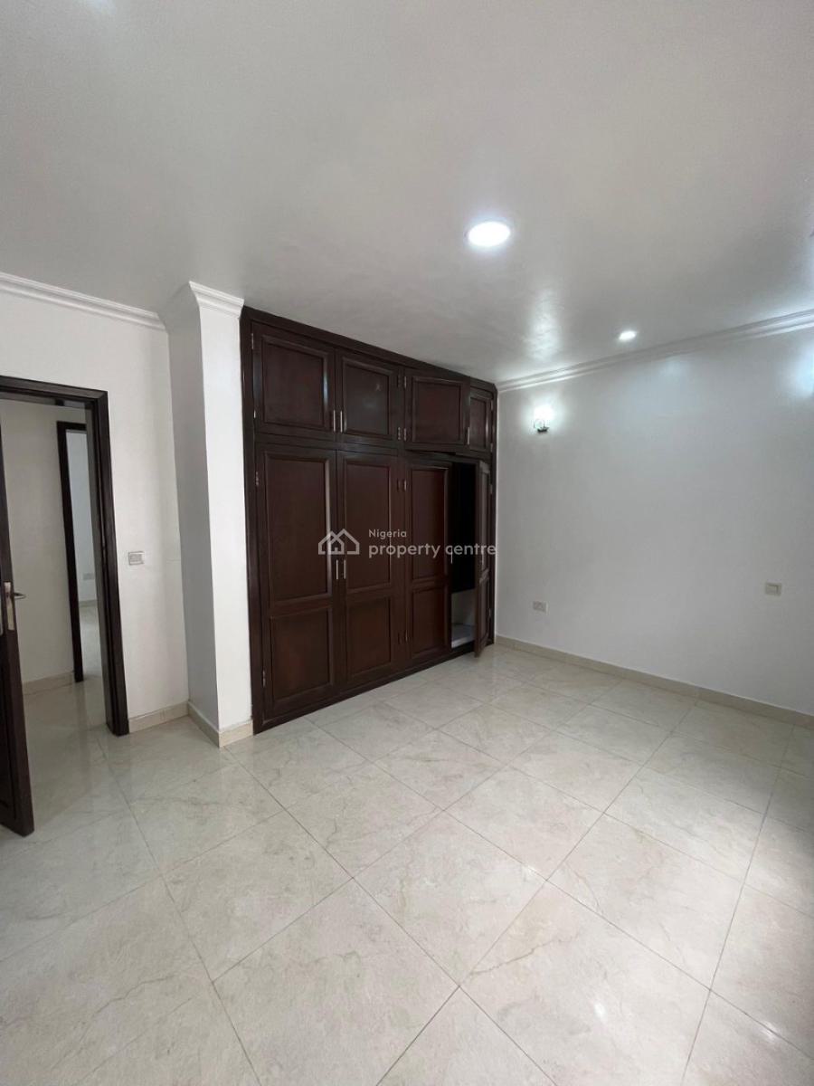 Fully Serviced 3 Bedroom Apartment with 24 Hours Power, Lekki Phase 1, Lekki, Lagos, Flat / Apartment for Rent