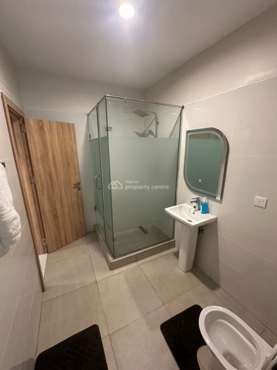 Upscale and Deluxe 2bedroom Apartment, Olu Akinbola Avenue, Igbo Efon, Lekki, Lagos, Flat / Apartment Short Let