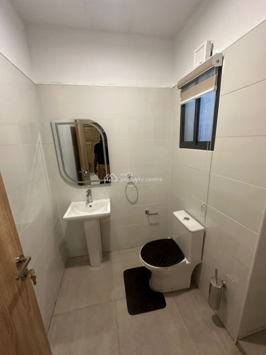 Upscale and Deluxe 2bedroom Apartment, Olu Akinbola Avenue, Igbo Efon, Lekki, Lagos, Flat / Apartment Short Let