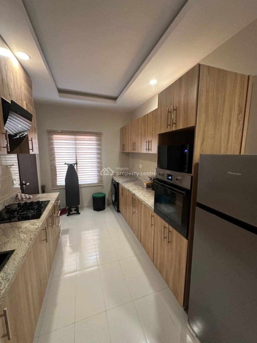 Upscale and Deluxe 2bedroom Apartment, Olu Akinbola Avenue, Igbo Efon, Lekki, Lagos, Flat / Apartment Short Let