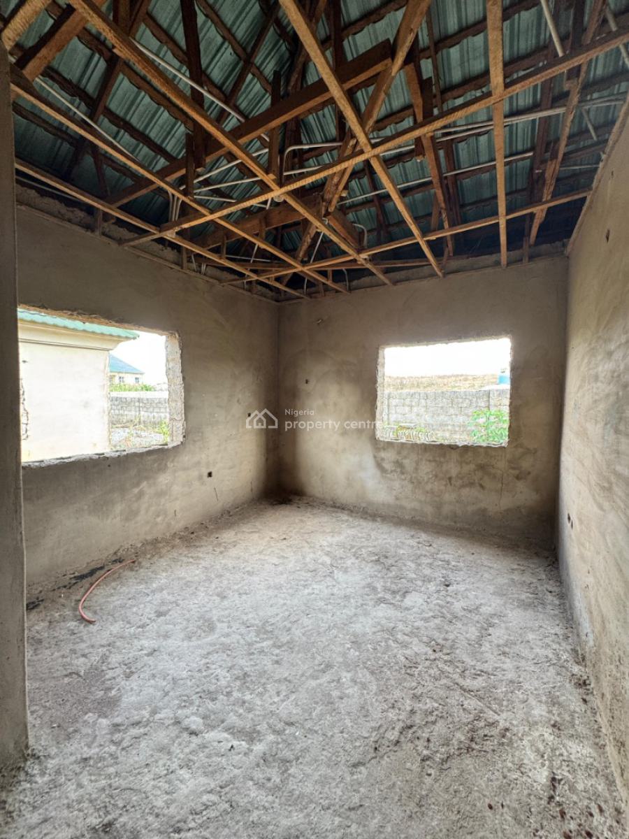 4bedrooms Detached Bungalow Carcass in a Secured Estate., Lugbe District, Abuja, Detached Bungalow for Sale
