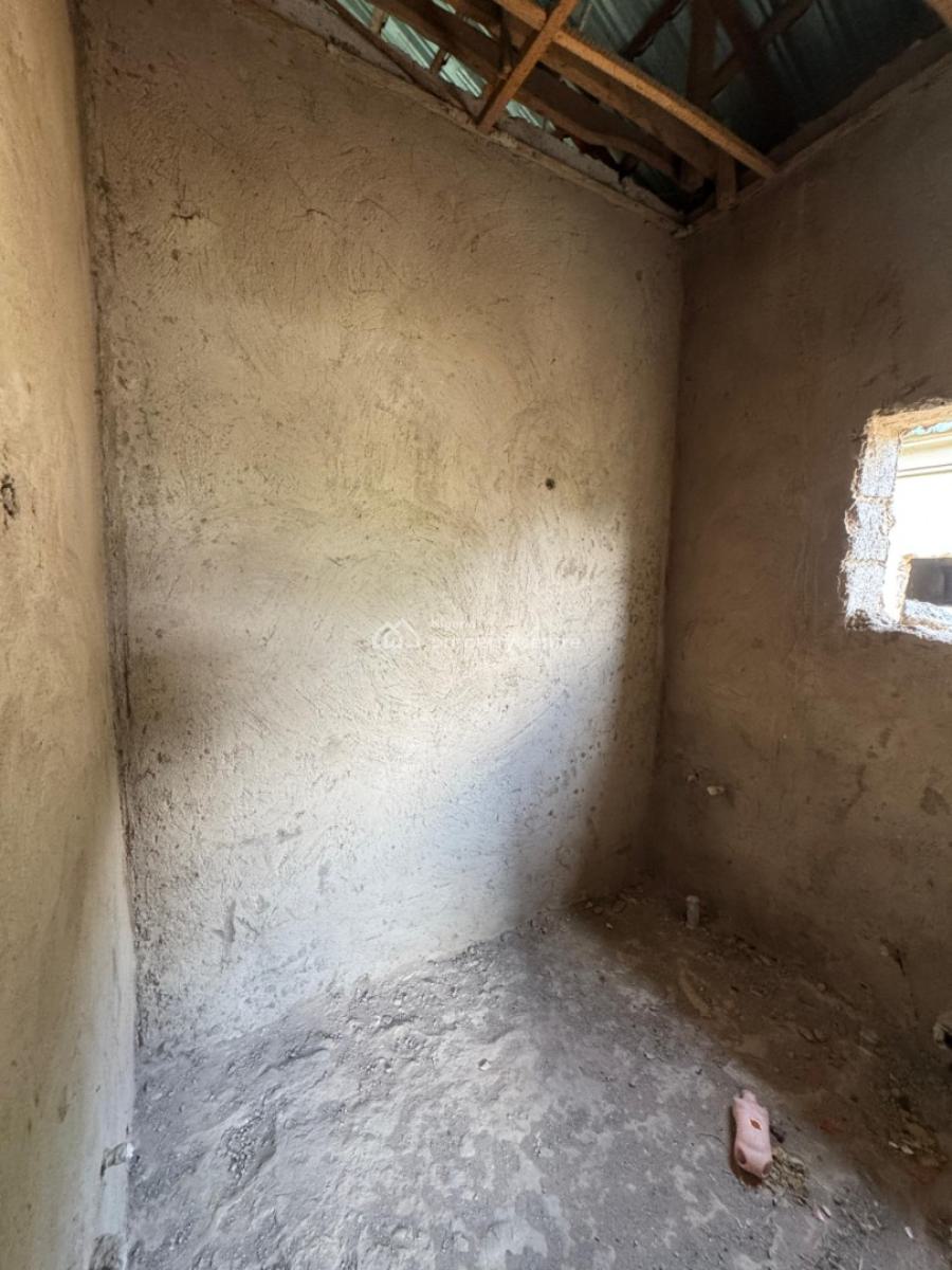 4bedrooms Detached Bungalow Carcass in a Secured Estate., Lugbe District, Abuja, Detached Bungalow for Sale