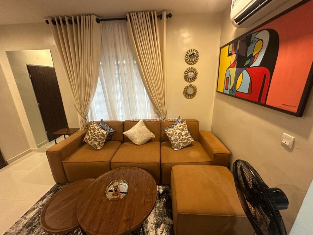 Elegant and Exclusive 1bedroom Apartment, Olu Akinbola Avenue, Igbo Efon, Lekki, Lagos, Mini Flat (room and Parlour) Short Let