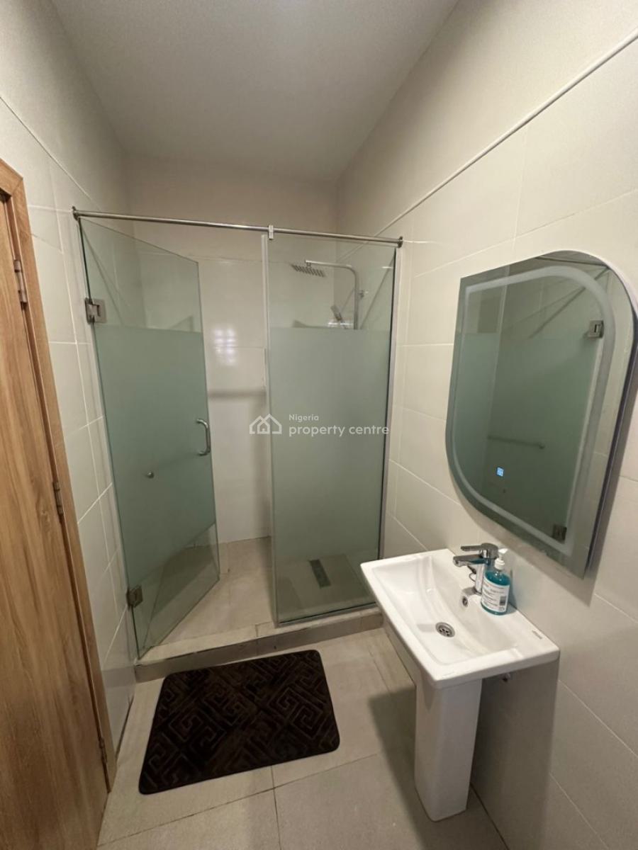 Elegant and Exclusive 1bedroom Apartment, Olu Akinbola Avenue, Igbo Efon, Lekki, Lagos, Mini Flat (room and Parlour) Short Let
