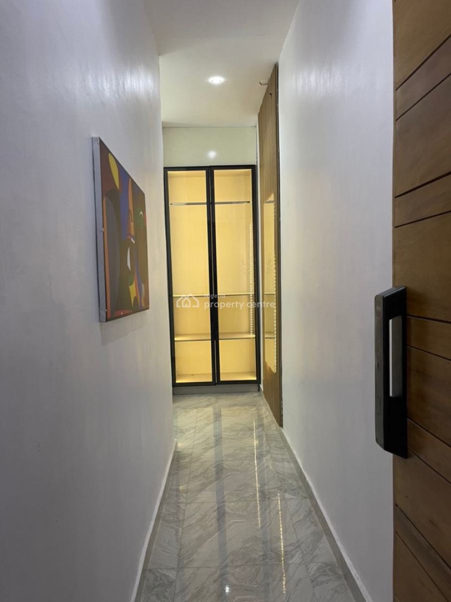 Spacious Studio Apartment with Elevator, Open Roof Bar and Lounge, G.r.a., Ikota, Lekki, Lagos, Flat / Apartment Short Let