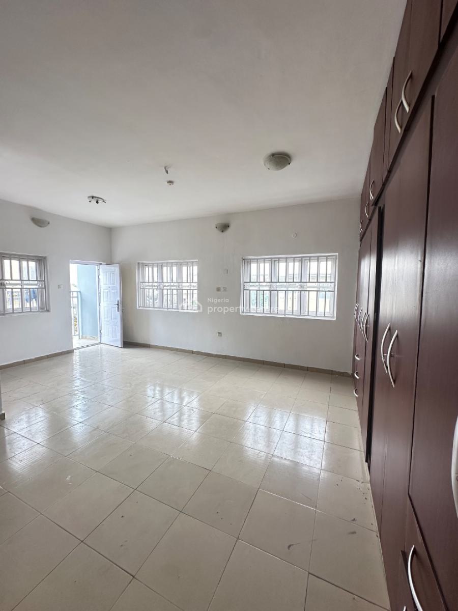 Spacious 3 Bedroom Flat, Ogombo, Ajah, Lagos, Flat / Apartment for Rent