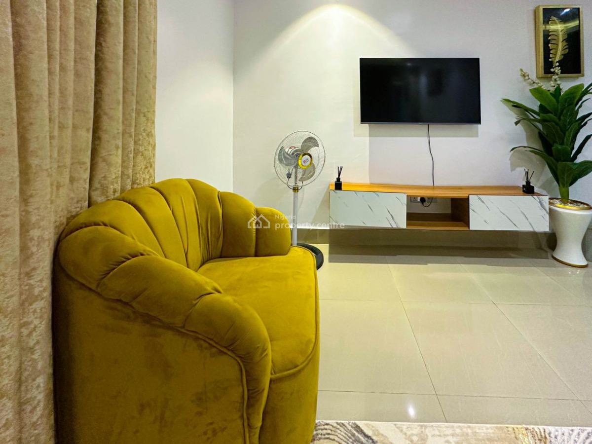 1 Bedroom Apartment, Off Admiralty Way Lekki Phase 1 Lekki Lagos, Lekki Phase 1, Lekki, Lagos, Mini Flat (room and Parlour) Short Let