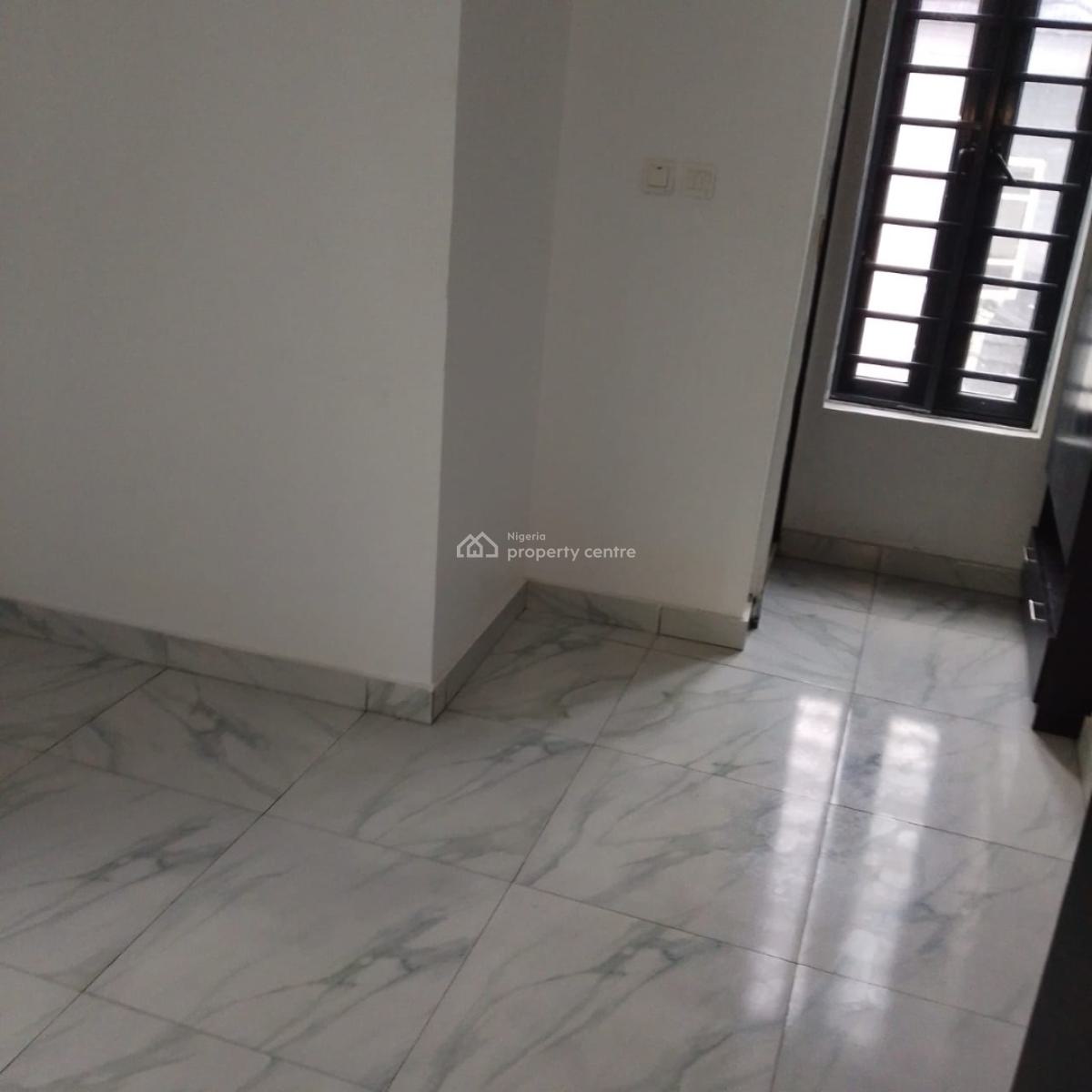 Serviced 2bedroom Flat Upstairs, Ologolo, Lekki, Lagos, Flat / Apartment for Rent