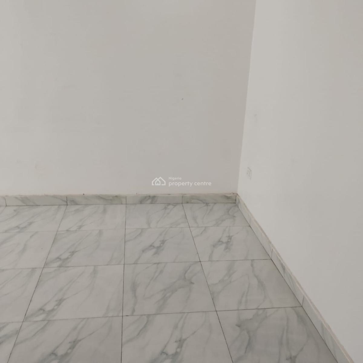 Serviced 2bedroom Flat Upstairs, Ologolo, Lekki, Lagos, Flat / Apartment for Rent
