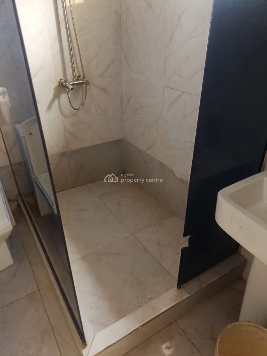 Well Maintained Fully Serviced Spacious 4 Bedroom Terrace, Ikota Villa Lekki Lagos, Ikota, Lekki, Lagos, Terraced Duplex for Rent