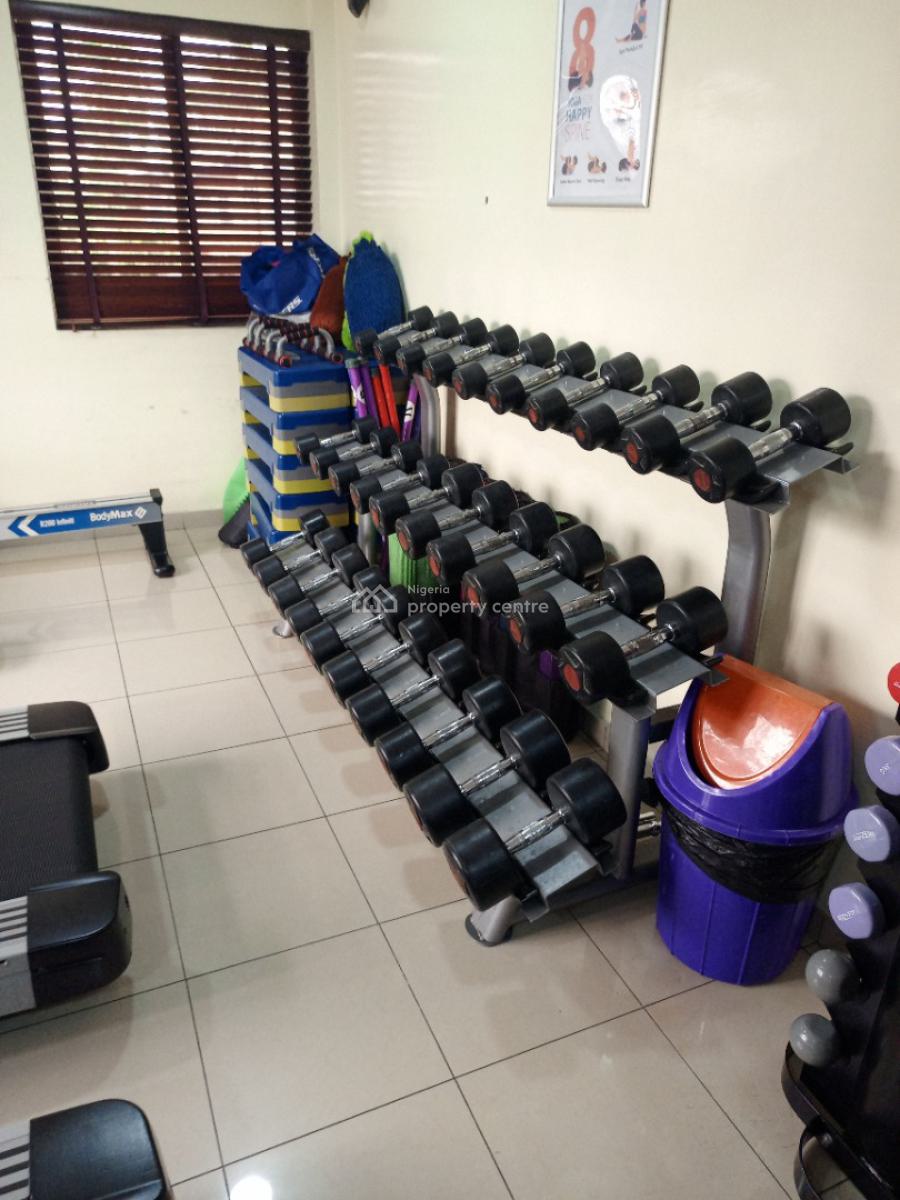 a Fully Serviced and Executive 3 Bedroom Flat with Pool Gym and Bq, Shonibare Estate, Ikeja Gra, Ikeja, Lagos, Flat / Apartment for Rent