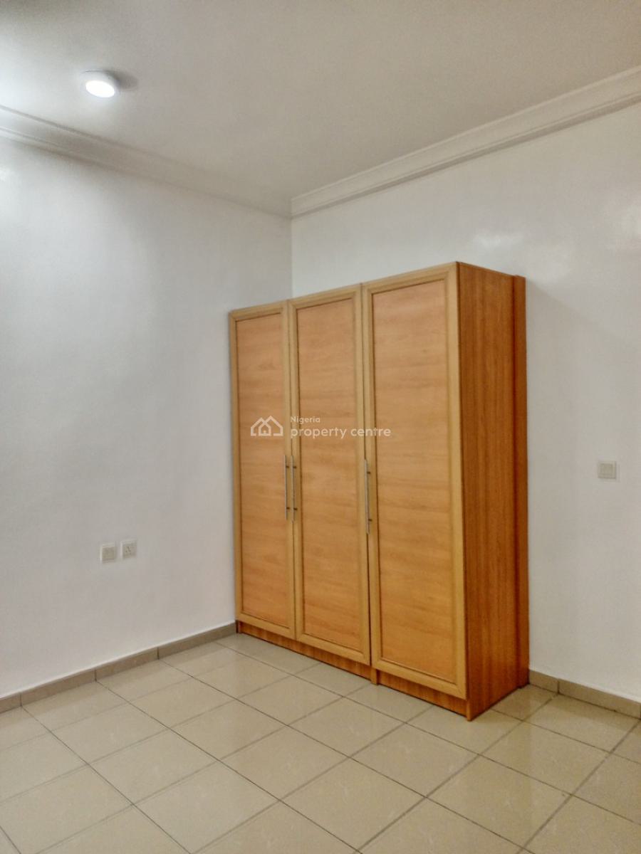 a Fully Serviced and Executive 3 Bedroom Flat with Pool Gym and Bq, Shonibare Estate, Ikeja Gra, Ikeja, Lagos, Flat / Apartment for Rent