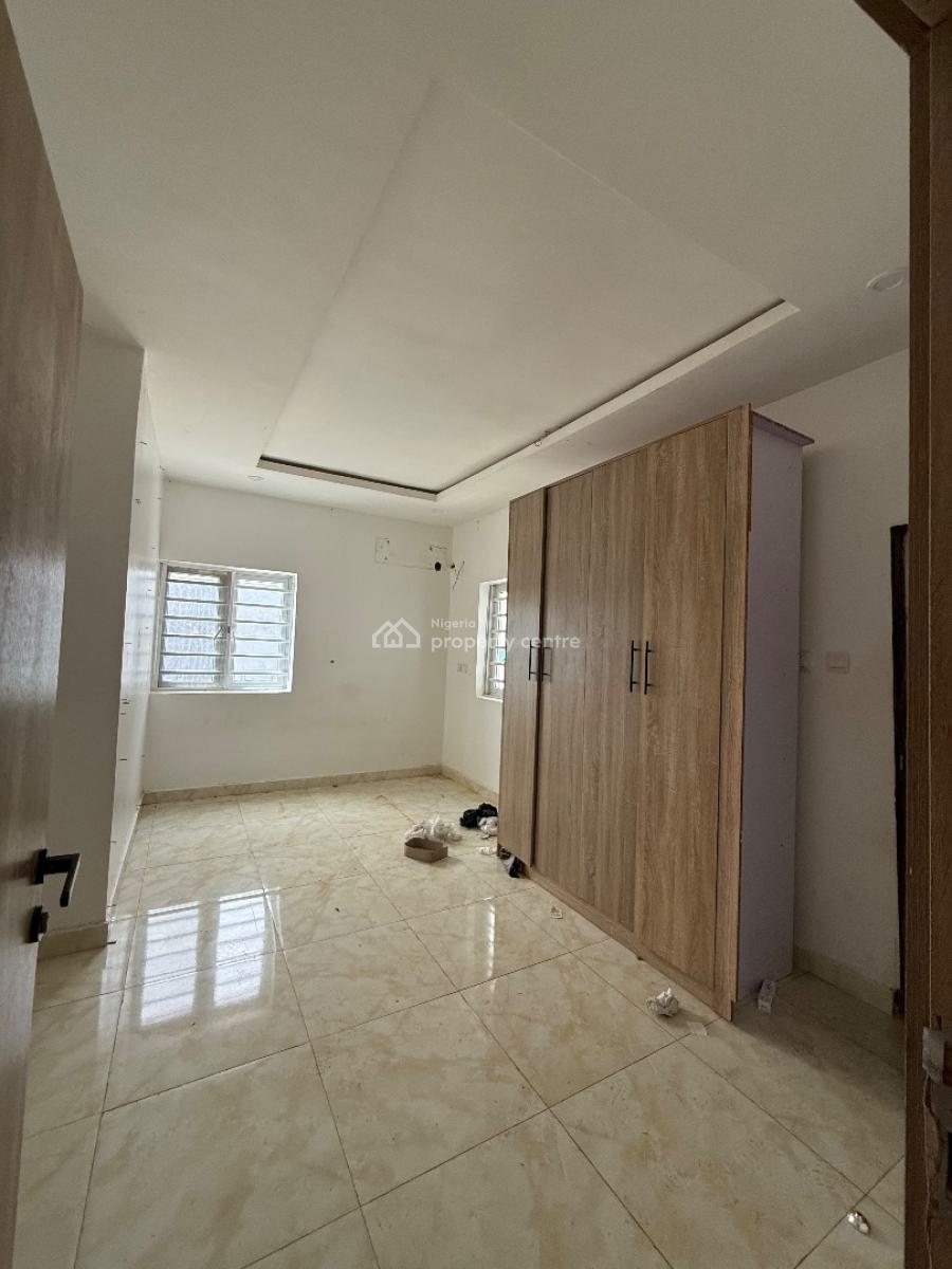 Beautiful 3 Bedroom Flat (1st Floor), Jahi Gilmore, Jahi, Abuja, Flat / Apartment for Rent
