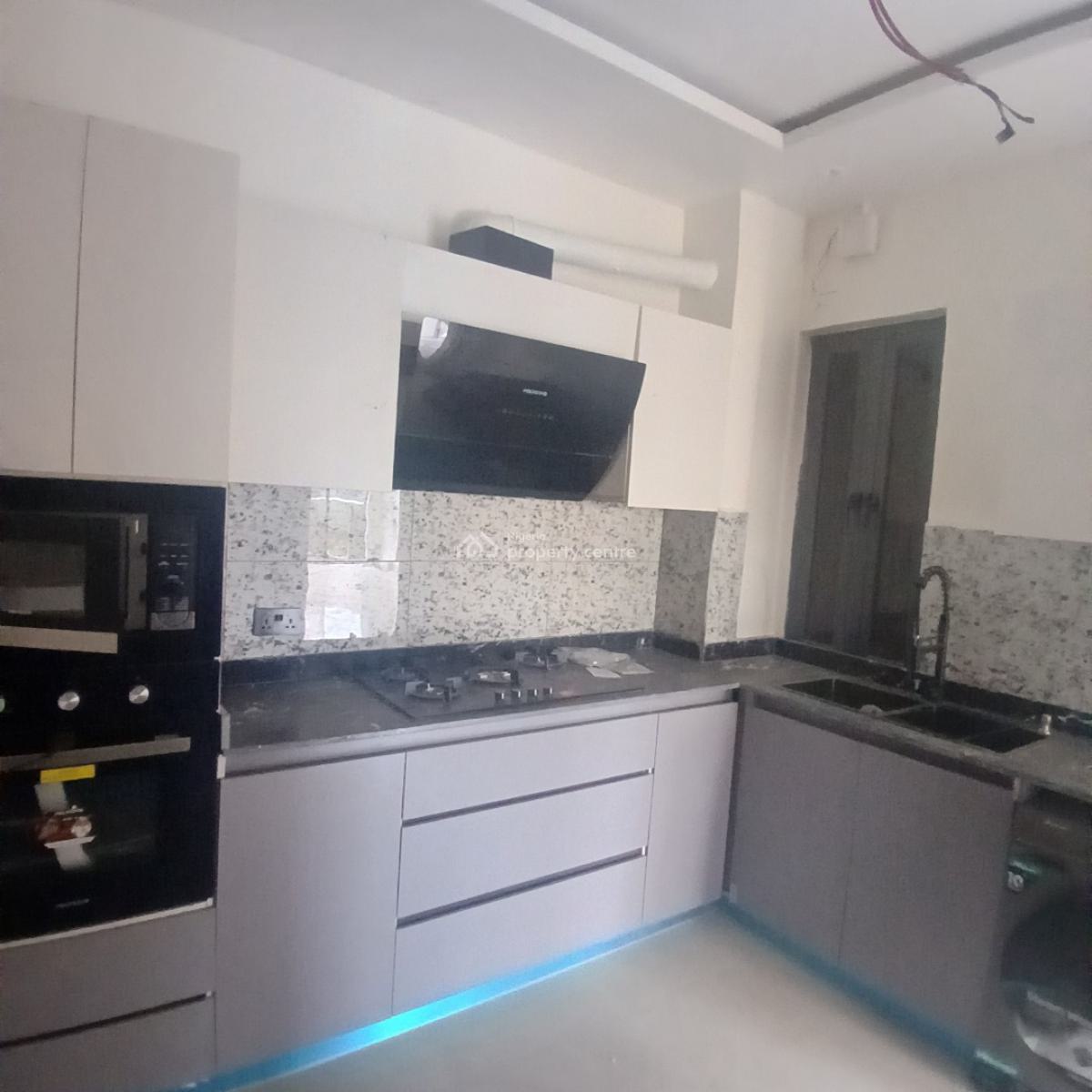 Aesthetically Pleasing 3-bedroom Maisonette, Ikoyi, Lagos, Flat / Apartment for Sale