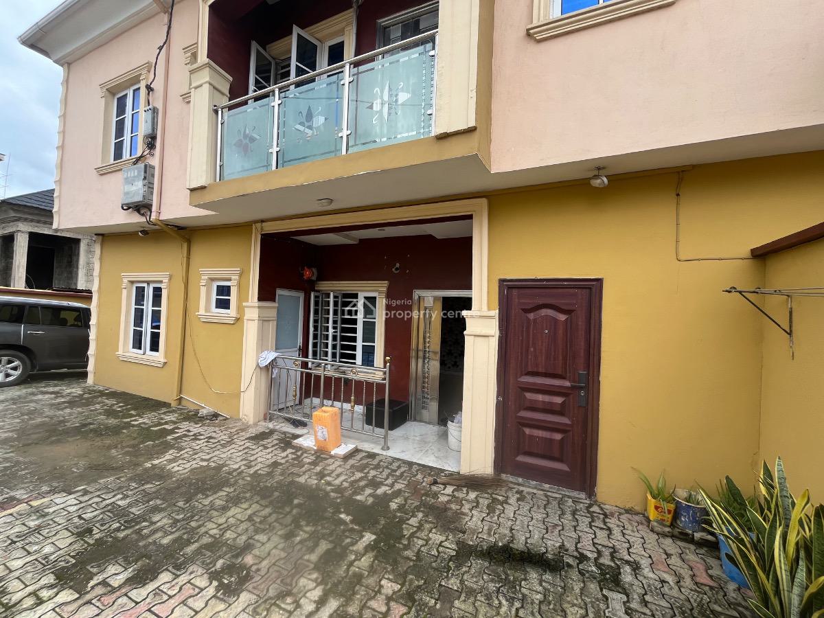 3 Bedroom with Excellent Environment, Gra Phase 1, Magodo, Lagos, Flat / Apartment for Rent