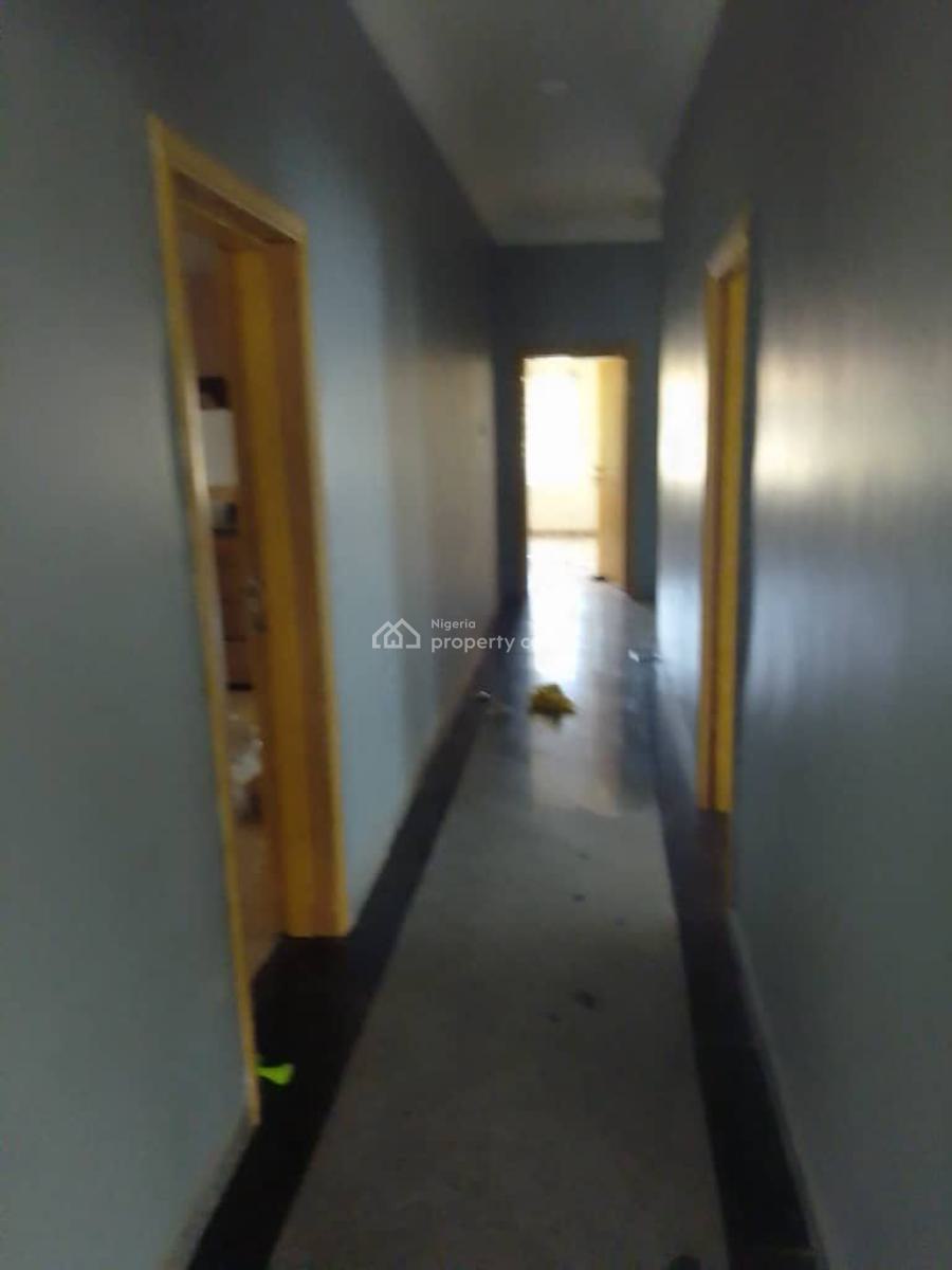 Well-designed 3-bedroom Apartment with a Bq, Lekki Phase 1, Lekki, Lagos, Flat / Apartment for Rent