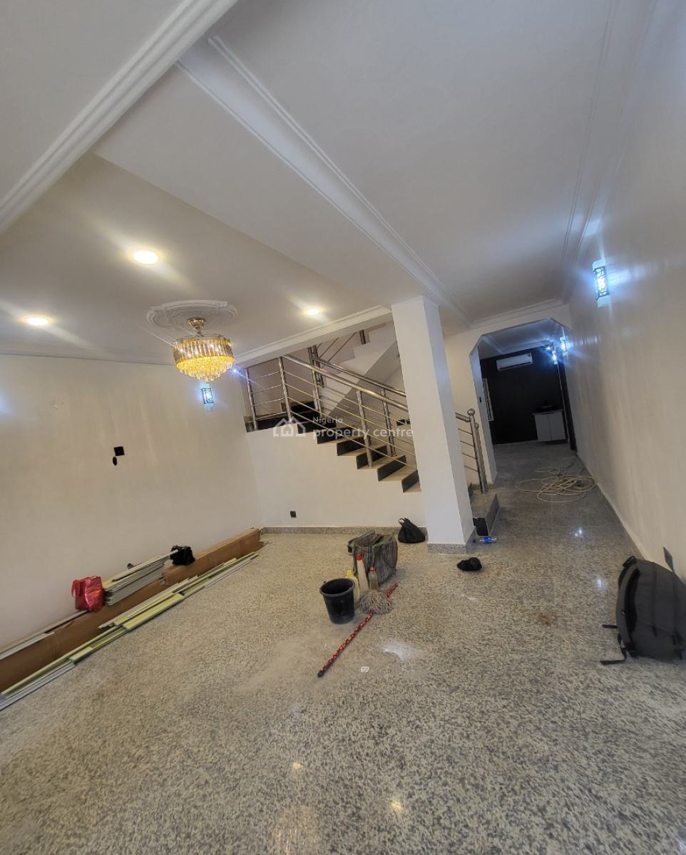 Luxurious Massive 3bedroom Terrace Duplex with Bq, By Minting and Printing, Area 2, Garki, Abuja, Terraced Duplex for Rent