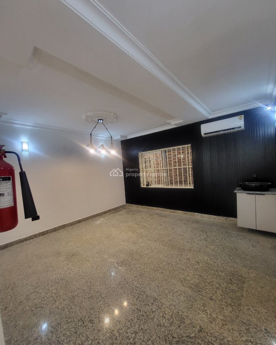 Luxurious Massive 3bedroom Terrace Duplex with Bq, By Minting and Printing, Area 2, Garki, Abuja, Terraced Duplex for Rent