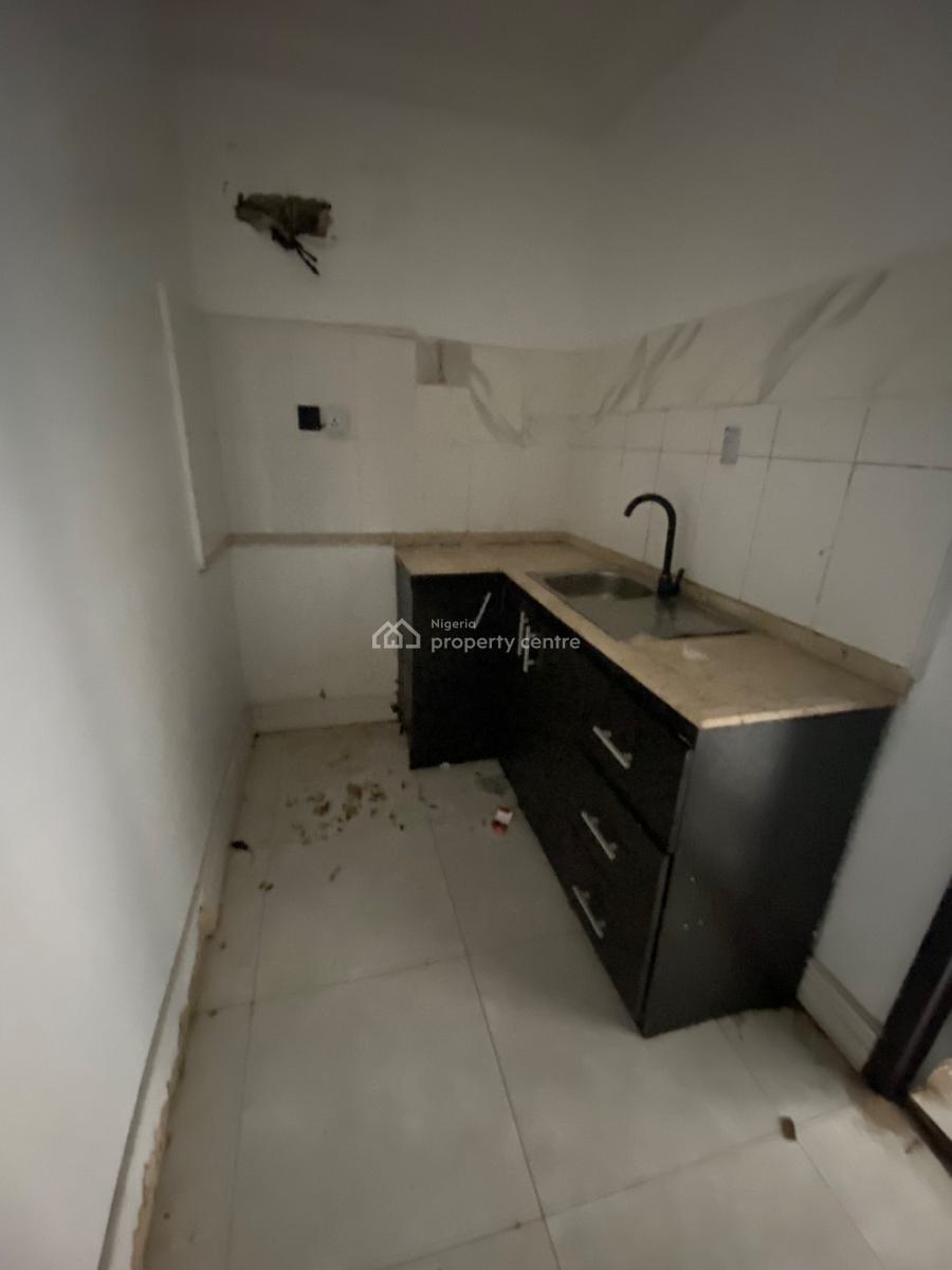 Prime 3 Bedroom Ground Floor Commercial Use, Victoria Island , in a Prime Location, Victoria Island (vi), Lagos, Commercial Property for Rent