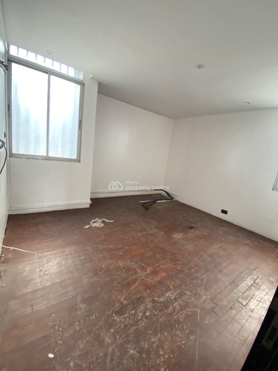 Prime 3 Bedroom Ground Floor Commercial Use, Victoria Island , in a Prime Location, Victoria Island (vi), Lagos, Commercial Property for Rent