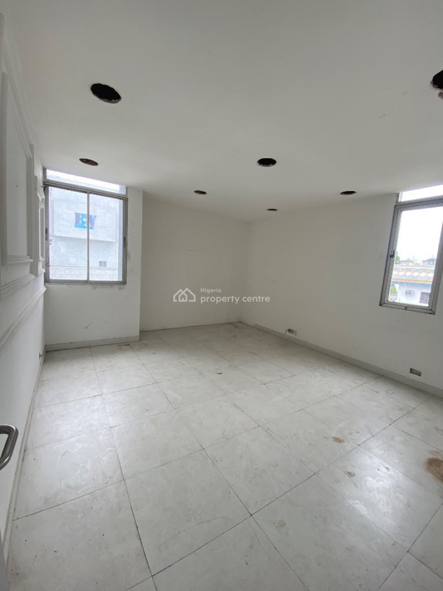 Prime 2bedroom Top Floor Commercial Use, Victoria Island , Commercial Area, Victoria Island (vi), Lagos, Commercial Property for Rent