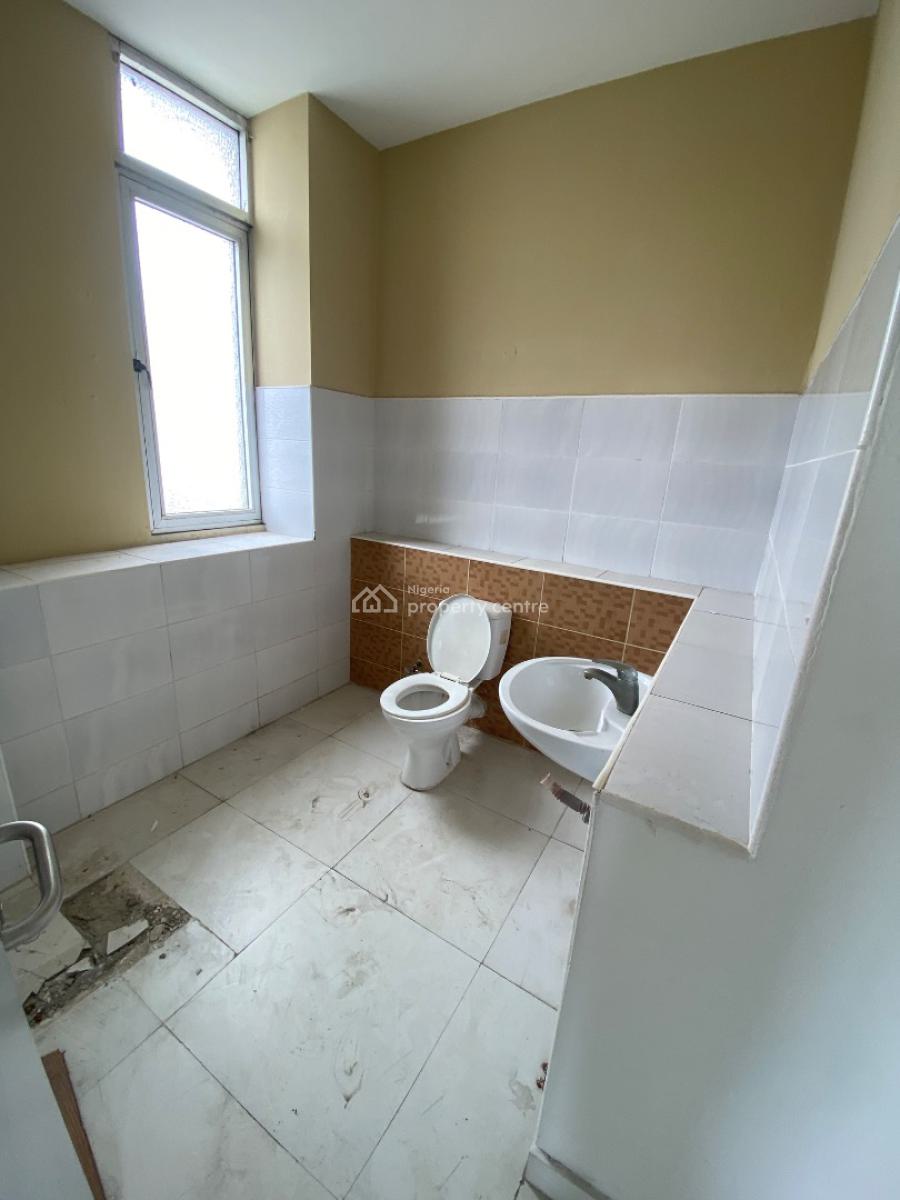 Prime 2bedroom Top Floor Commercial Use, Victoria Island , Commercial Area, Victoria Island (vi), Lagos, Commercial Property for Rent