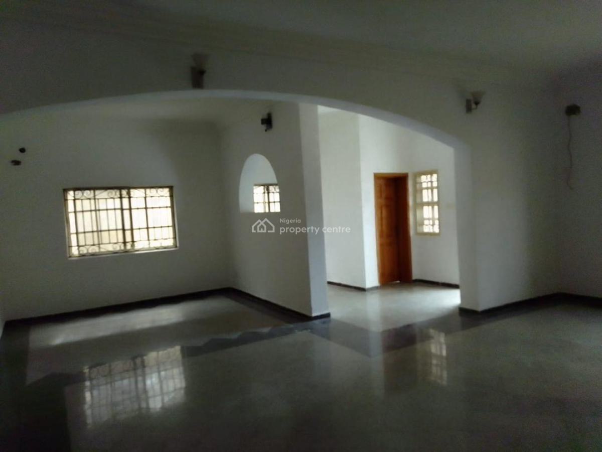 Luxury 4, Lekki Phase 1 Central, Lekki Phase 1, Lekki, Lagos, Semi-detached Duplex for Rent