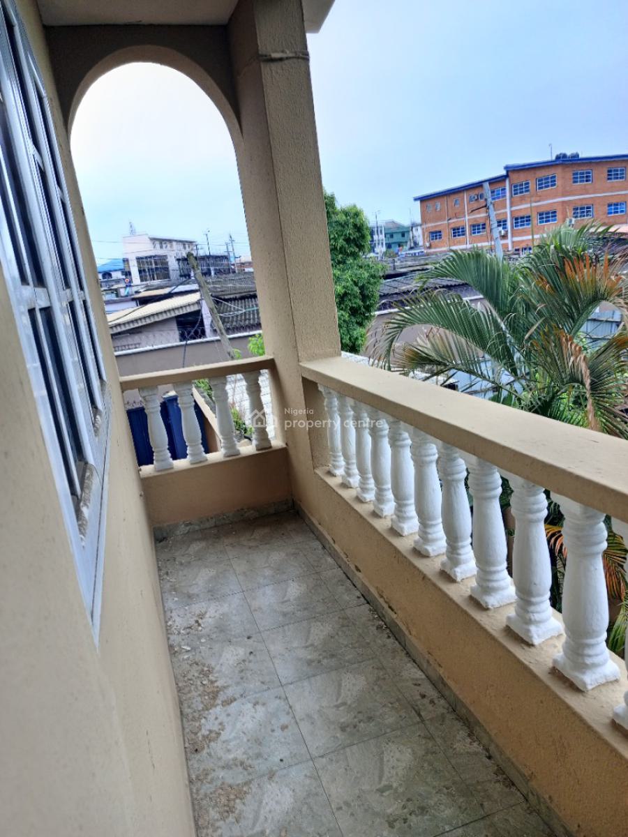 4 Bedroom Semi Detached Duplex with Self Compound, Shoninare Estate, Ikeja Gra, Ikeja, Lagos, Detached Duplex for Rent