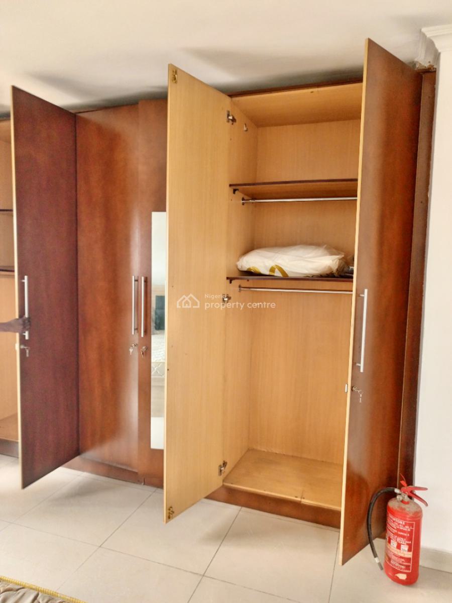 Fully Serviced 3 Bedroom Flat on Third Floor No Lift with Pool and Gym, Ikeja Gra, Ikeja, Lagos, Flat / Apartment for Rent