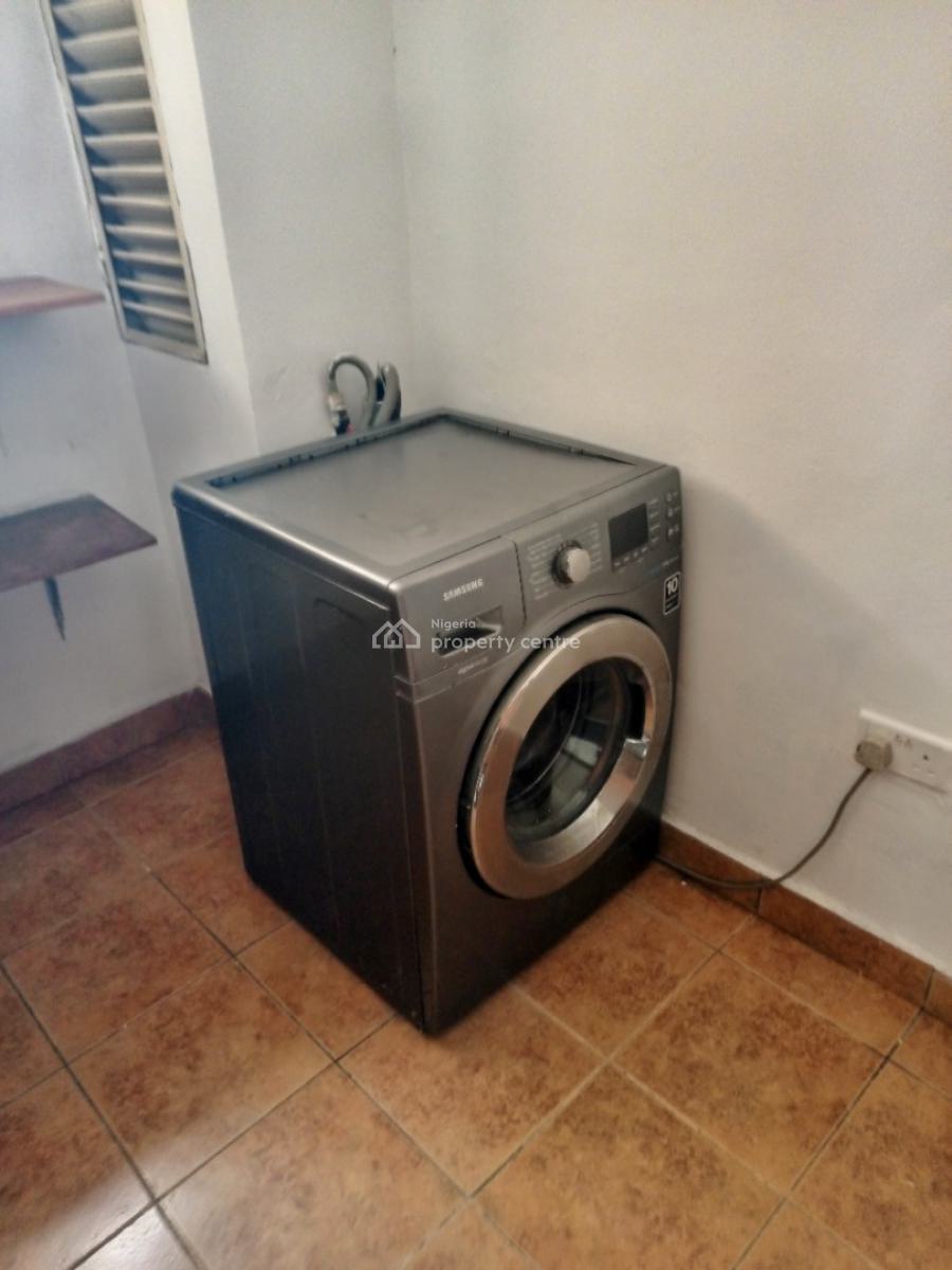 Fully Serviced 3 Bedroom Flat on Third Floor No Lift with Pool and Gym, Ikeja Gra, Ikeja, Lagos, Flat / Apartment for Rent