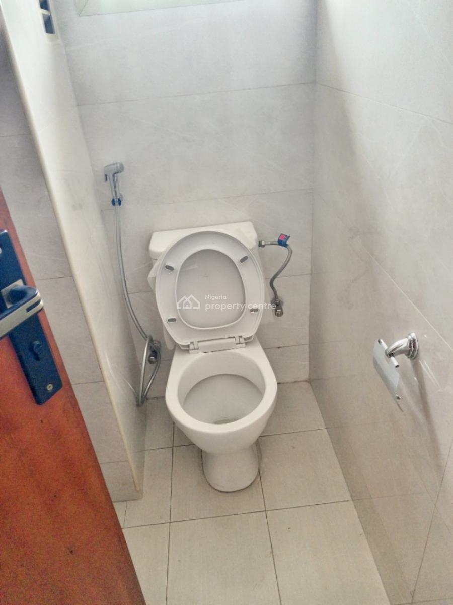 Fully Serviced 3 Bedroom Flat on Third Floor No Lift with Pool and Gym, Ikeja Gra, Ikeja, Lagos, Flat / Apartment for Rent