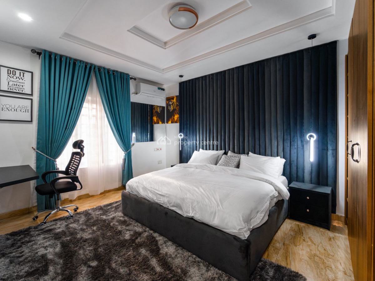 Beautifully Furnished 3bedroom Apartment for Short and Long Stay, Lekki Phase 1, Lekki, Lagos, Flat / Apartment Short Let