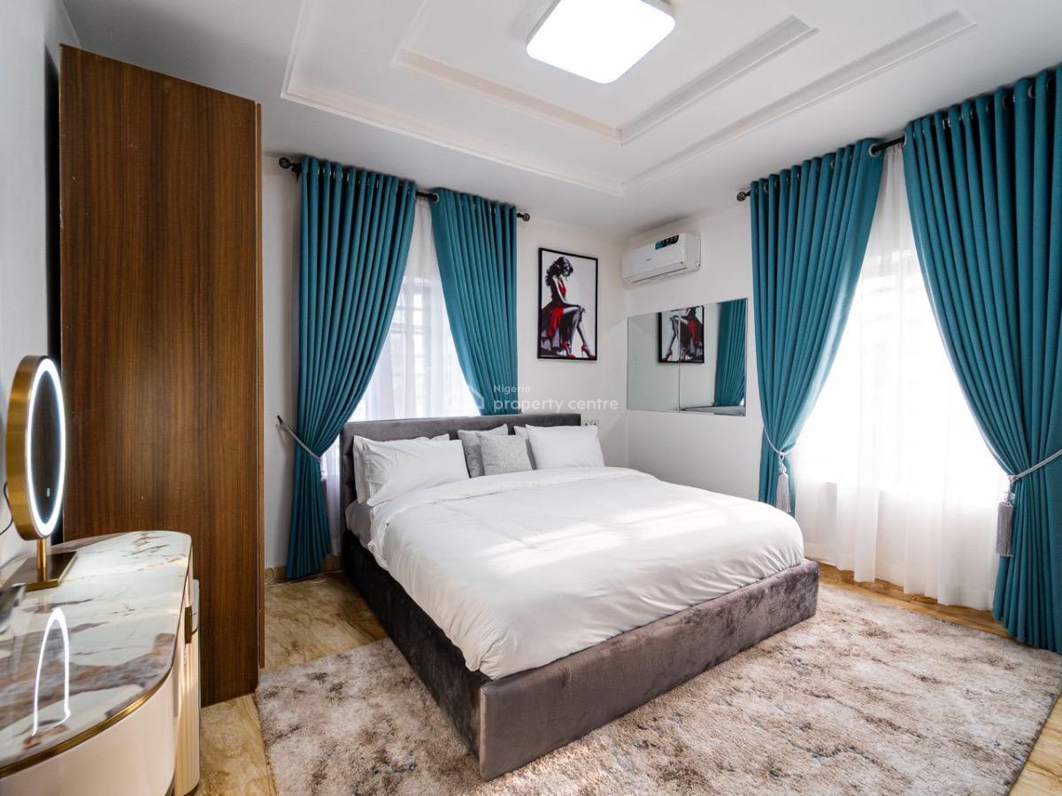 Beautifully Furnished 3bedroom Apartment for Short and Long Stay, Lekki Phase 1, Lekki, Lagos, Flat / Apartment Short Let