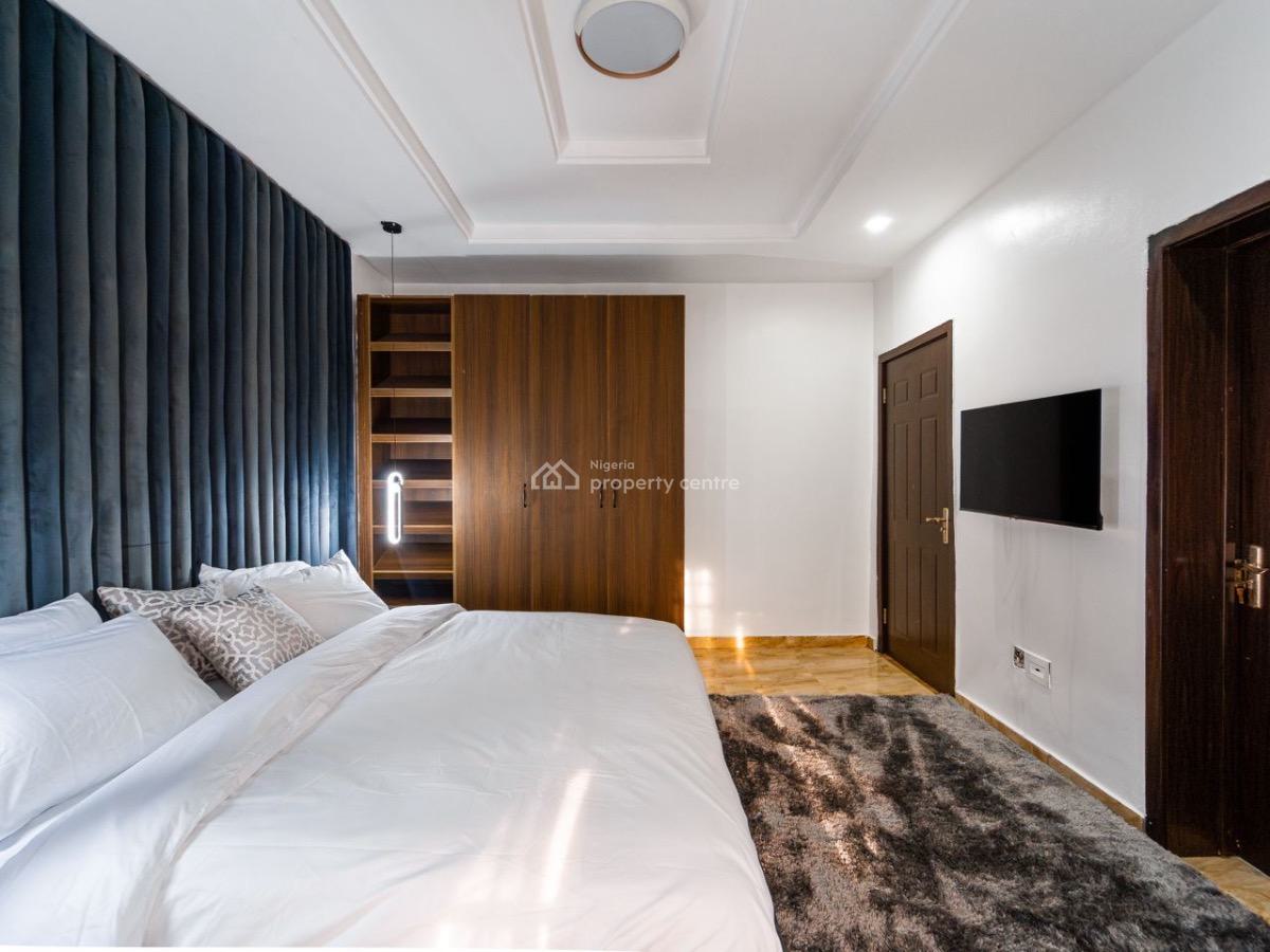 Beautifully Furnished 3bedroom Apartment for Short and Long Stay, Lekki Phase 1, Lekki, Lagos, Flat / Apartment Short Let