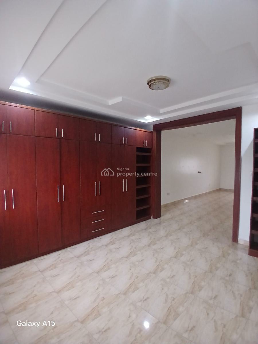 Well Fintastefully Built 3 Bedrooms Terrace Duplex with a Bq and Acs., Gilmor Area, Jahi, Abuja, Terraced Duplex for Rent