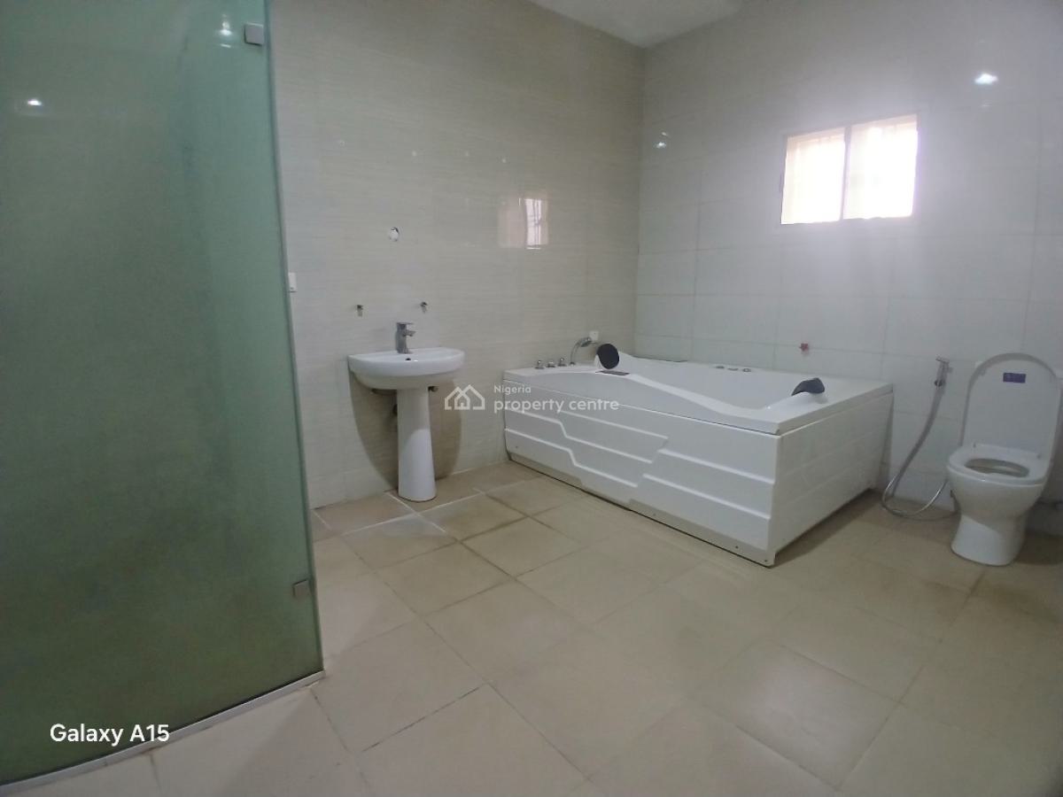 Well Fintastefully Built 3 Bedrooms Terrace Duplex with a Bq and Acs., Gilmor Area, Jahi, Abuja, Terraced Duplex for Rent