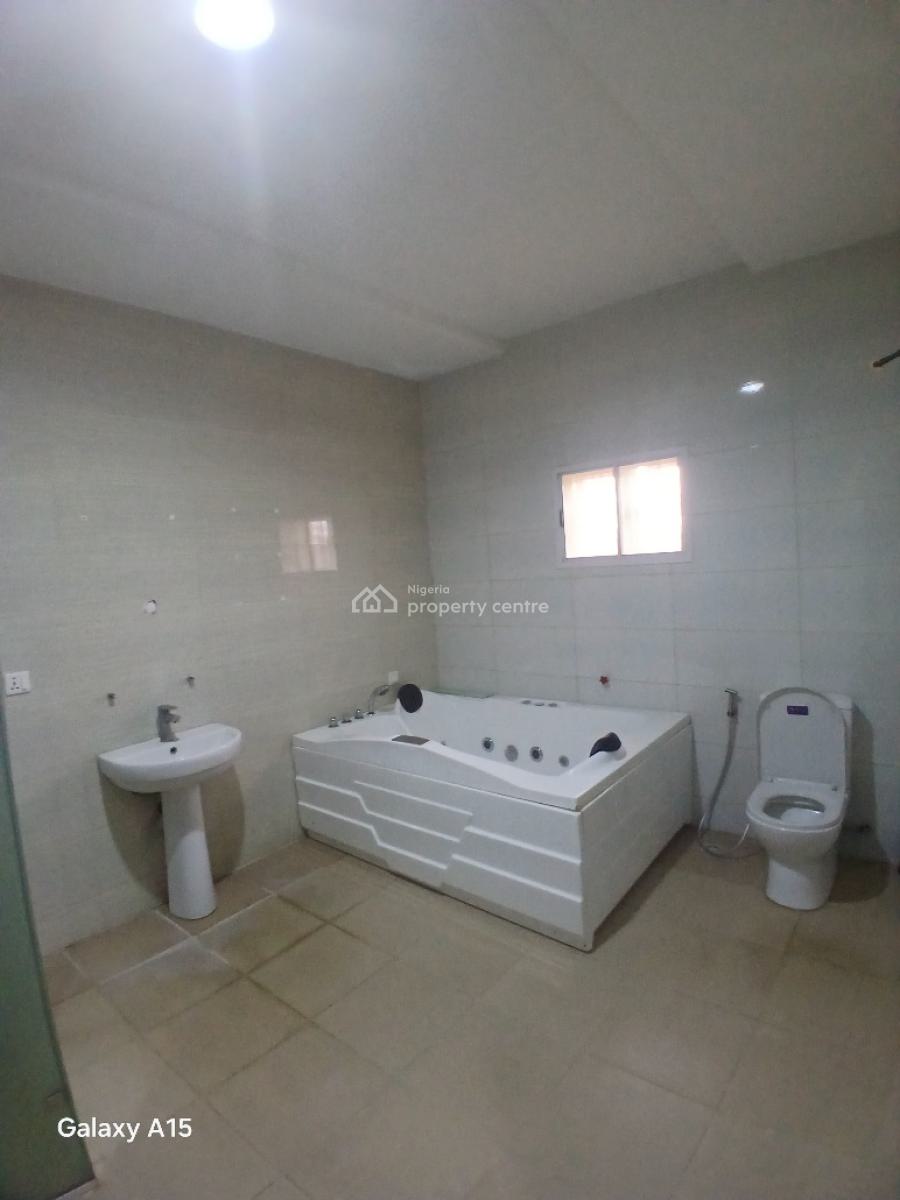 Well Fintastefully Built 3 Bedrooms Terrace Duplex with a Bq and Acs., Gilmor Area, Jahi, Abuja, Terraced Duplex for Rent