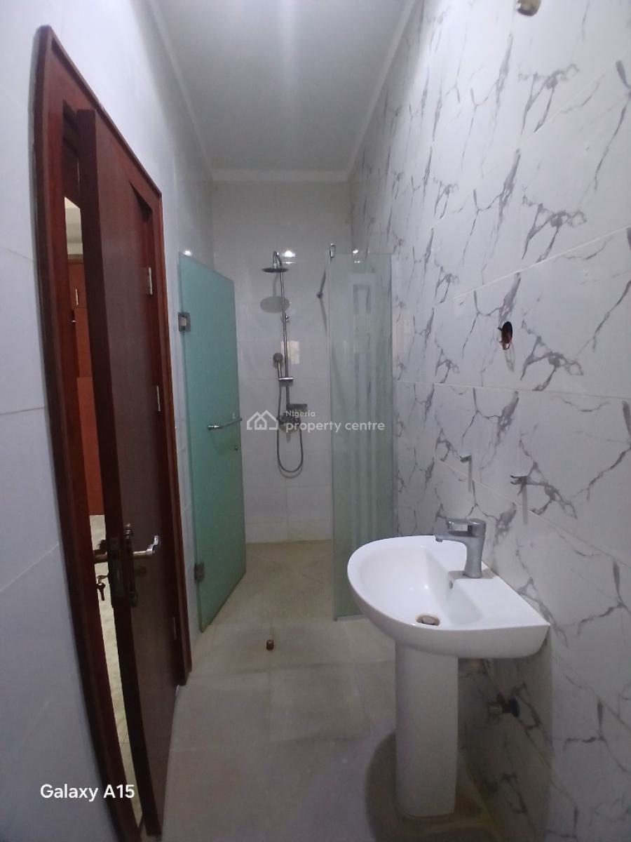 Well Fintastefully Built 3 Bedrooms Terrace Duplex with a Bq and Acs., Gilmor Area, Jahi, Abuja, Terraced Duplex for Rent