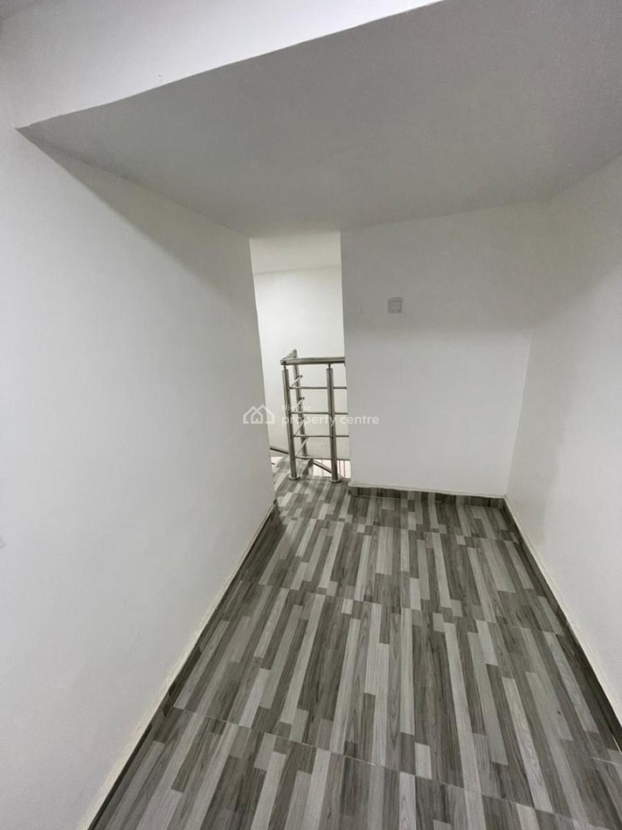 3-bedroom Penthouse and a 2-bedroom Apartment with Bq, Lekki Phase 1, Lekki, Lagos, Flat / Apartment for Sale